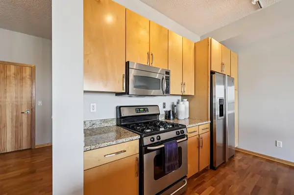 4525 Park Commons DR #421, Saint Louis Park, MN 55416