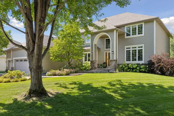 3975 Zanzibar LN N, Plymouth, MN 55446
