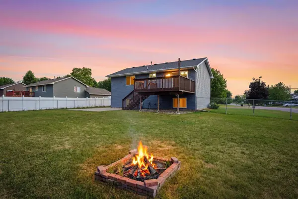 5350 Wood Duck LN, Big Lake, MN 55309