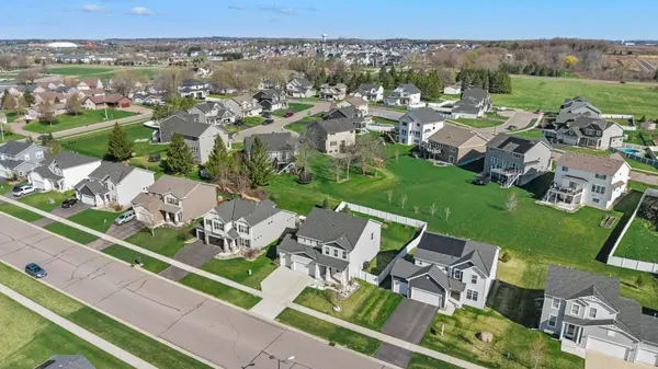 7905 205th ST W, Lakeville, MN 55044