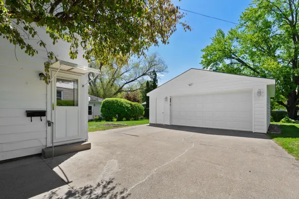 807 2nd ST SW, Faribault, MN 55021