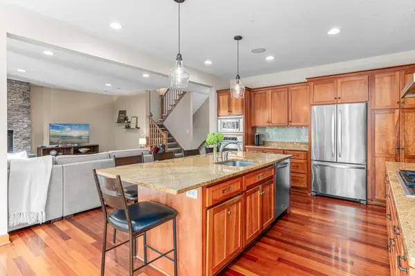 11388 Avery DR, Inver Grove Heights, MN 55077