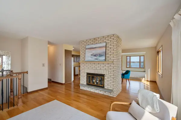 3521 Interlachen DR NE, Ham Lake, MN 55304