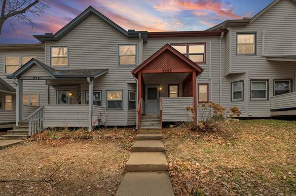 2523 Clinton AVE, Minneapolis, MN 55404