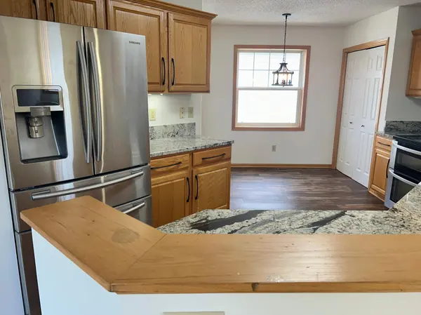 6424 Christenson LN NE, Fridley, MN 55432