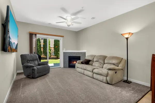 1165 Parkwood LN, Stillwater, MN 55082