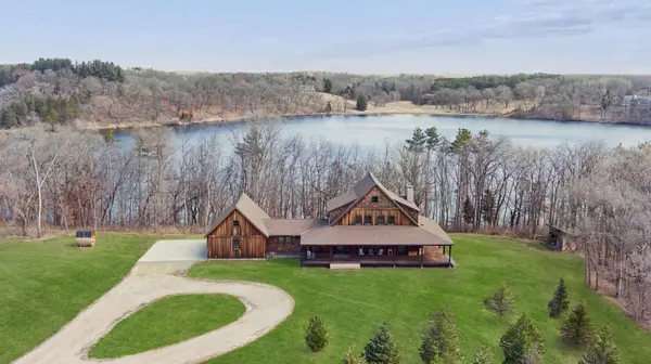 1085 Lake Edith LN S, Afton, MN 55001