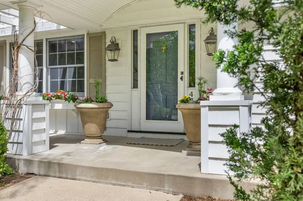 4742 Gaywood DR, Minnetonka, MN 55345