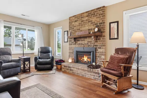 4702 Grenada PT, Eagan, MN 55122