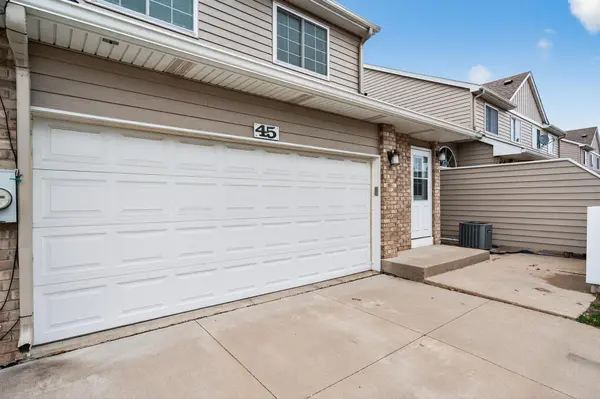 995 106th LN NW #45, Coon Rapids, MN 55433