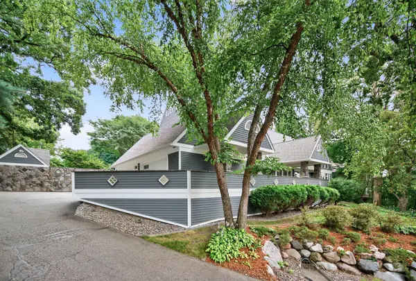 5010 Nob Hill DR, Edina, MN 55439