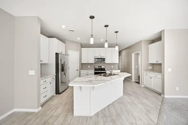 7720 Vincent DR, Victoria, MN 55386
