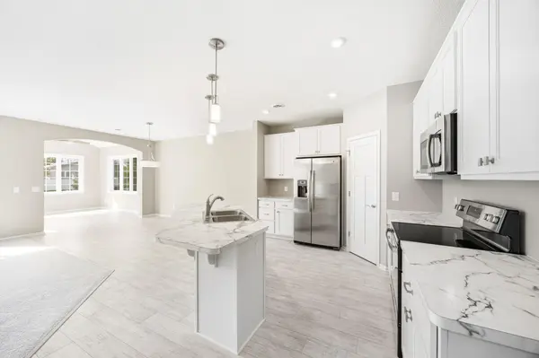 7720 Vincent DR, Victoria, MN 55386