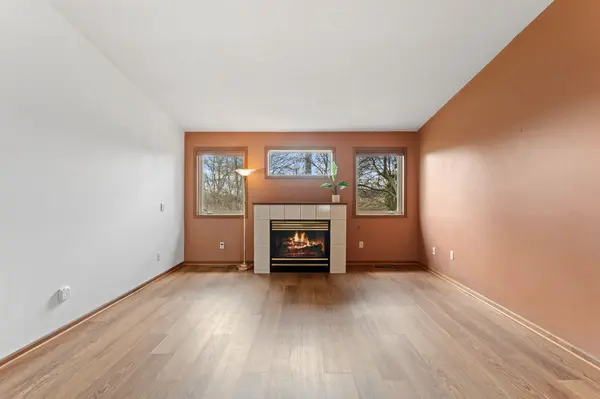 2136 49th WAY E, Inver Grove Heights, MN 55077