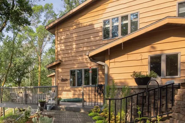 38276 N Eagle Lake RD, Battle Lake, MN 56515