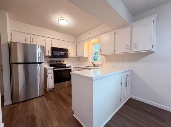 932 Jefferson AVE, Saint Paul, MN 55102