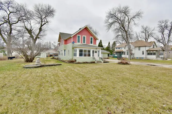 565 Washburn AVE, Belgrade, MN 56312