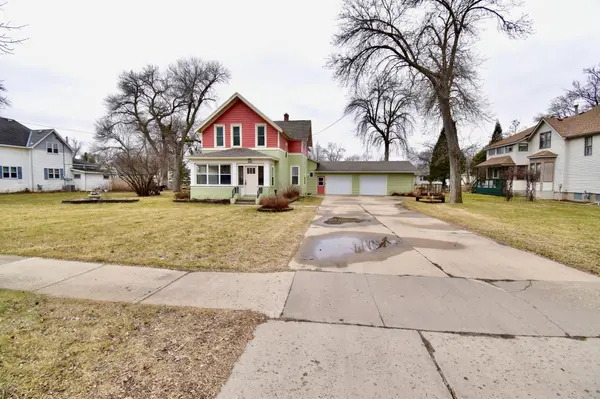565 Washburn AVE, Belgrade, MN 56312