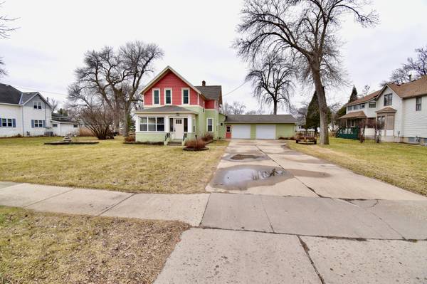 565 Washburn AVE, Belgrade, MN 56312