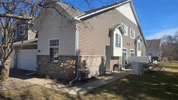 8433 Kimball DR, Eden Prairie, MN 55347