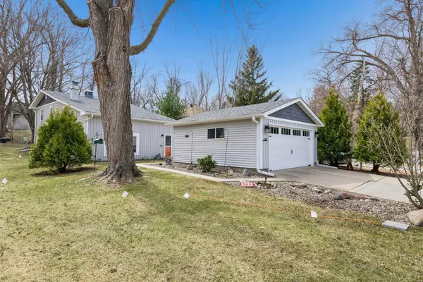 3733 Hickory RD, Excelsior, MN 55331