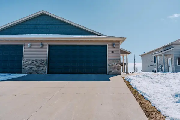 1217 Morningside DR, Casselton, ND 58012