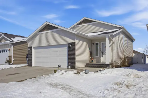 4522 18th ST S, Moorhead, MN 56560
