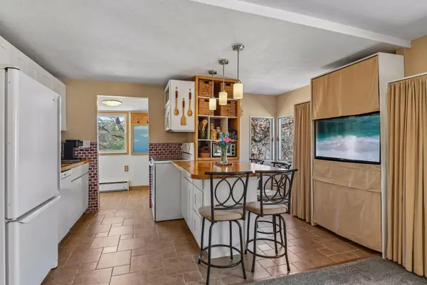 2417 Ford RD, Hopkins, MN 55305
