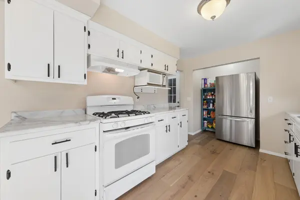 1115 Sunnyside DR, Farmington, MN 55024