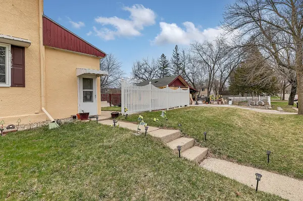 525 13th ST SW, Willmar, MN 56201
