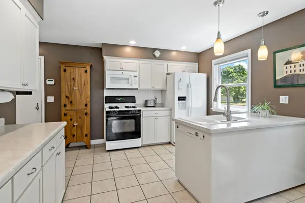 201 2nd ST NE, Osseo, MN 55369