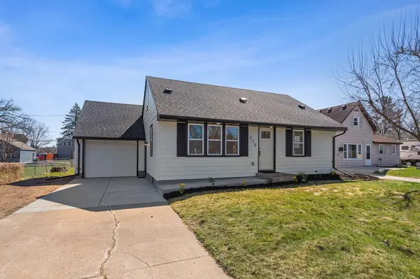 320 Grove ST N, Mora, MN 55051