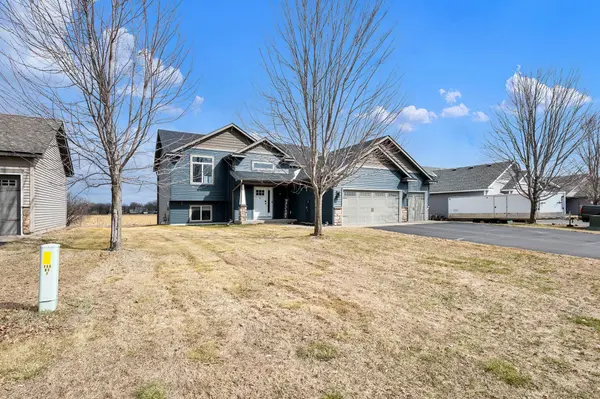 19894 Truman DR, Big Lake, MN 55309