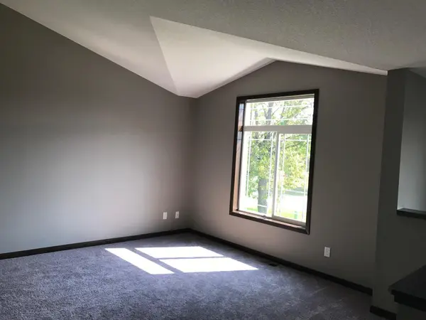 37566 Granite CT, North Branch, MN 55056