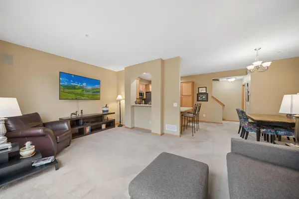 13633 Brick PATH #161, Rosemount, MN 55068