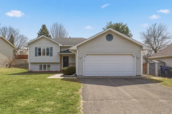 2044 Burke AVE E, North Saint Paul, MN 55109