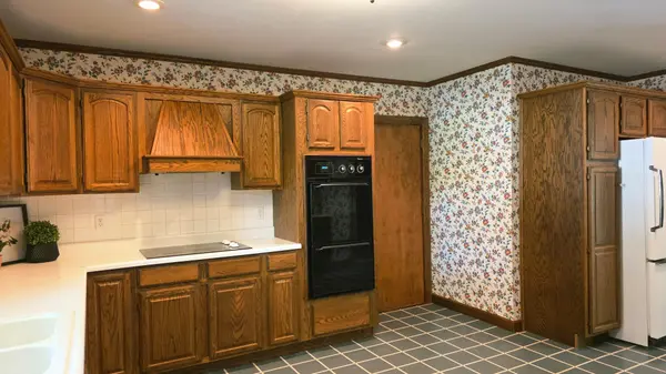 535 W 1st ST, Cottonwood, MN 56229