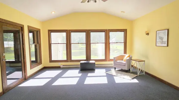535 W 1st ST, Cottonwood, MN 56229