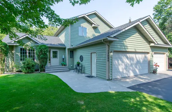 13895 Knollwood DR, Baxter, MN 56425