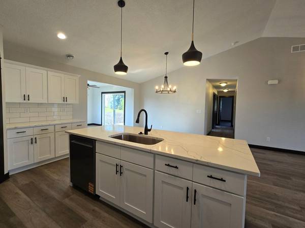 86 Balsam LN, Madison Lake, MN 56063