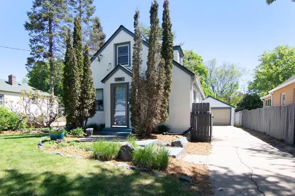 1146 Manomin AVE, West Saint Paul, MN 55118
