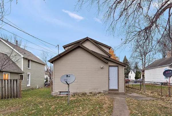 116 Sycamore ST E, Saint Paul, MN 55117