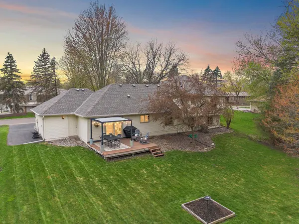 4589 Saddlewood DR, Minnetonka, MN 55345