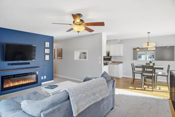 7404 Landau DR, Bloomington, MN 55438