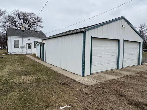 716 5th ST N, Wahpeton, ND 58075