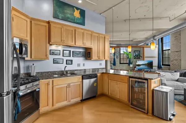 1901 E Hennepin AVE #301, Minneapolis, MN 55413