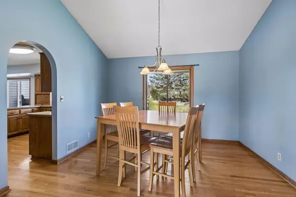 8960 Montegue TER, Brooklyn Park, MN 55443