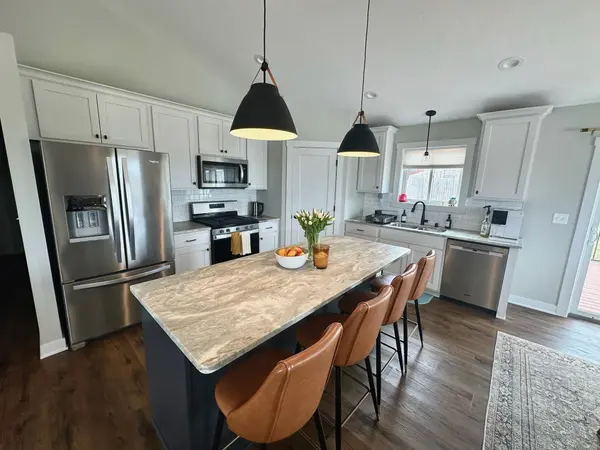 744 Towne DR NE, Byron, MN 55920