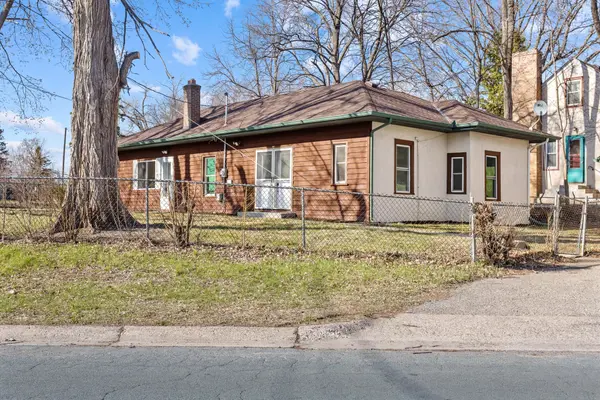 3905 Reservoir BLVD, Columbia Heights, MN 55421