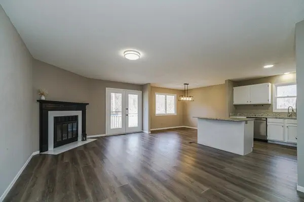 10742 Toledo CT, Bloomington, MN 55437